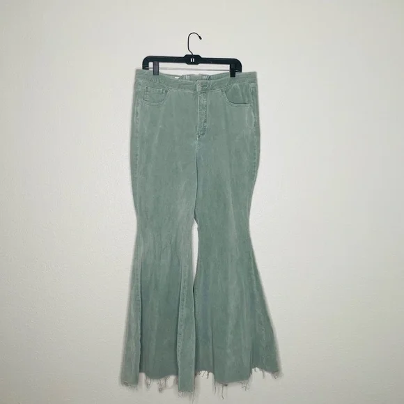 🌟SOLD🌟 Free People | CRVY Mint Corduroy Cord Lace Up Back Flare Jeans - Picture 4 of 12
